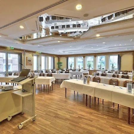 Hotel Restaurant Clemens-august 3*